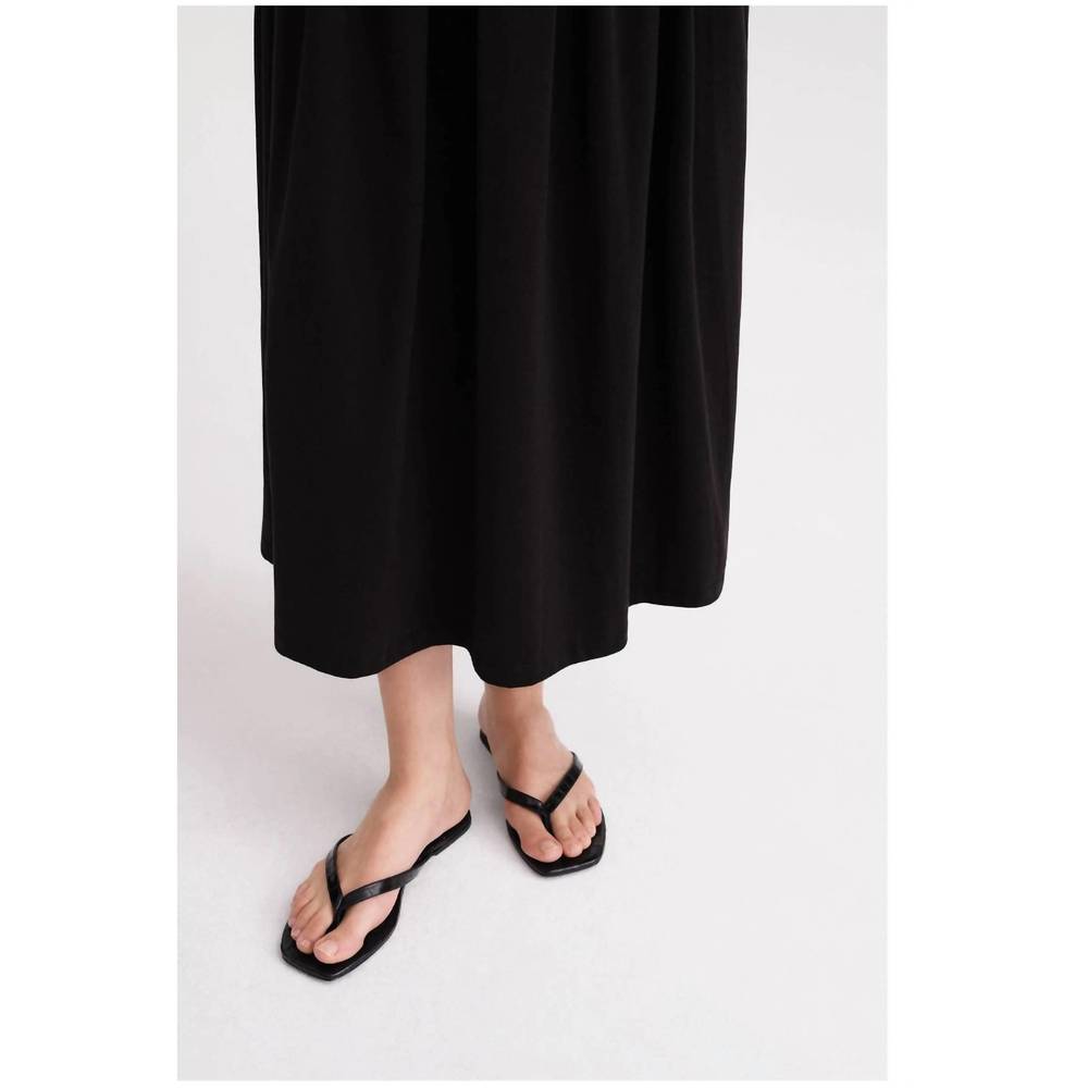 NEW TOTEME the flip flop flat sandal in black - Picture 4 of 4